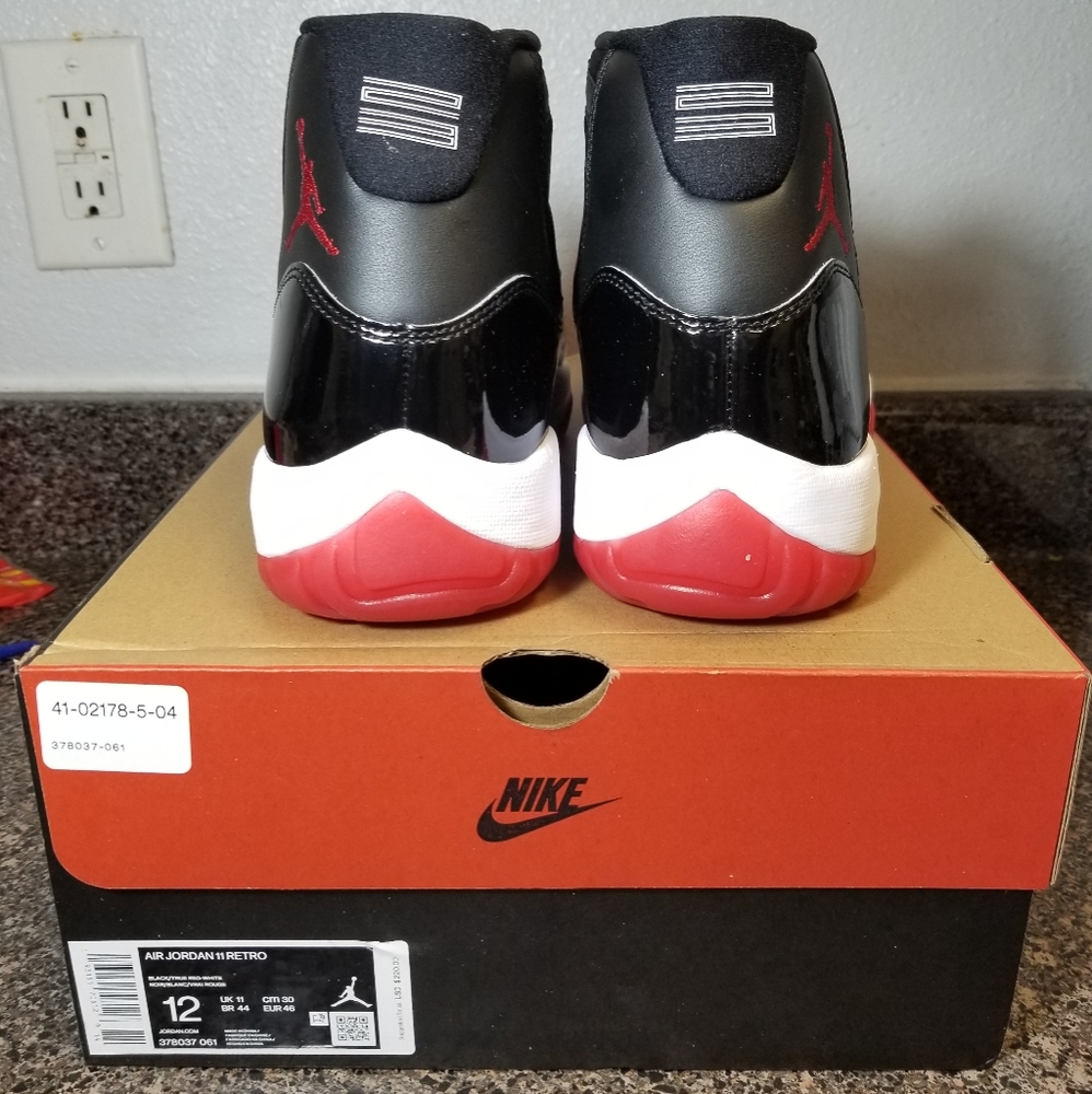 Nike Air Jordan Retro XI 11 BRED 2019 378037 061 - Picture 2 of 5